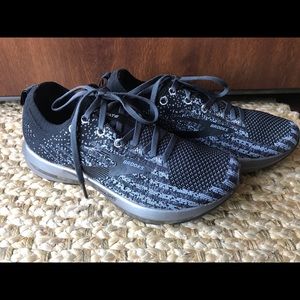 Women’s Brooks Levitate 3